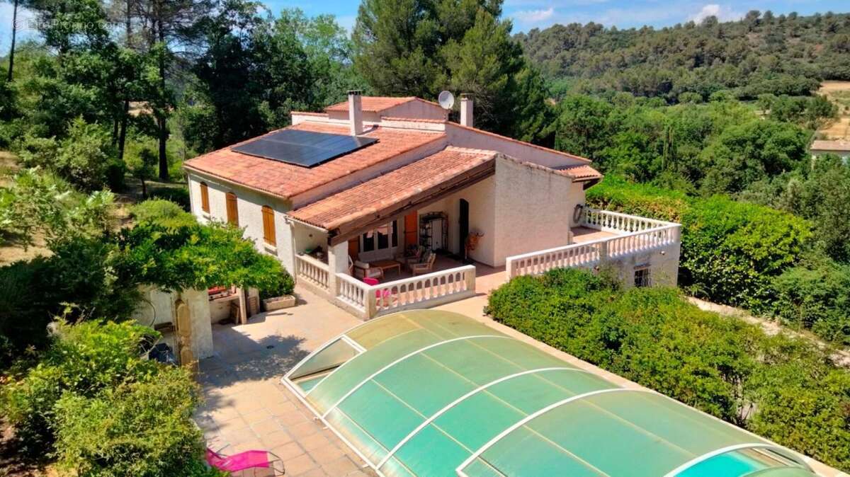Maison à PONTEVES