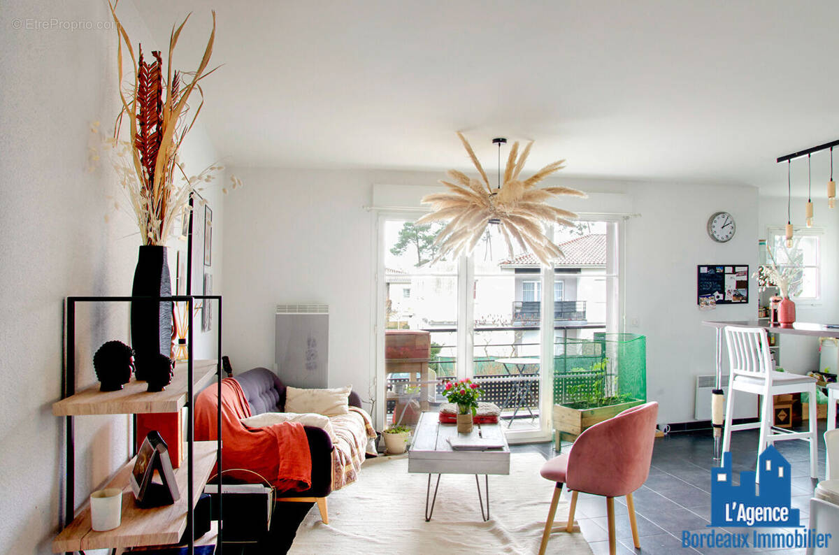 Appartement à SAINT-MEDARD-EN-JALLES