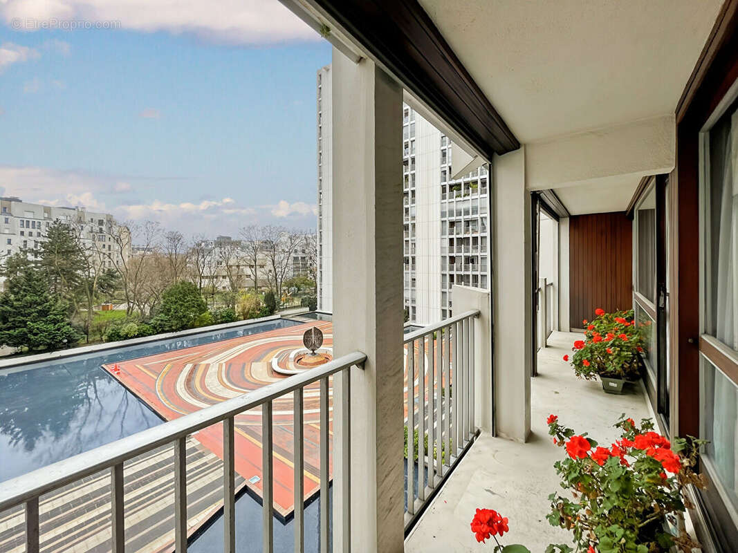 Appartement à PARIS-15E