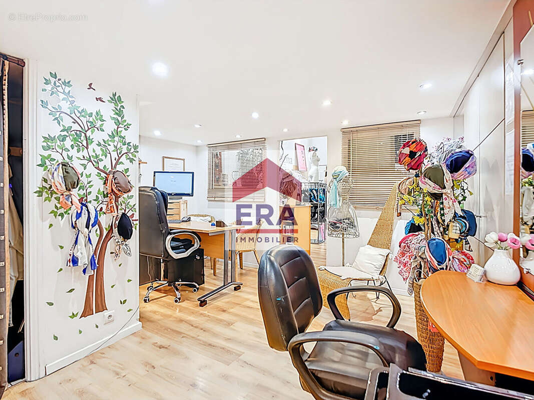 Commerce à MARSEILLE-8E