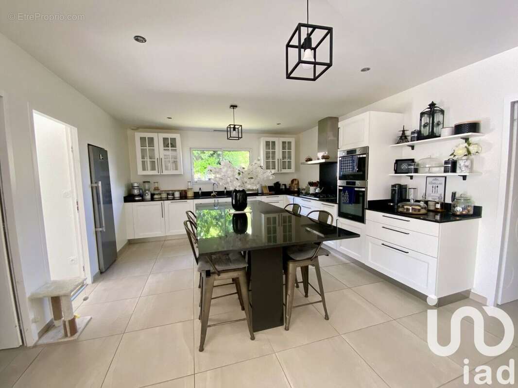 Photo 4 - Maison à BEYCHAC-ET-CAILLAU