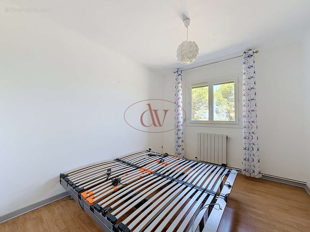 Maison plain pied 4 faces 100m2 - parcelle 3106m2 encore constructible - ( villelongue-dels-monts ) - photo 15