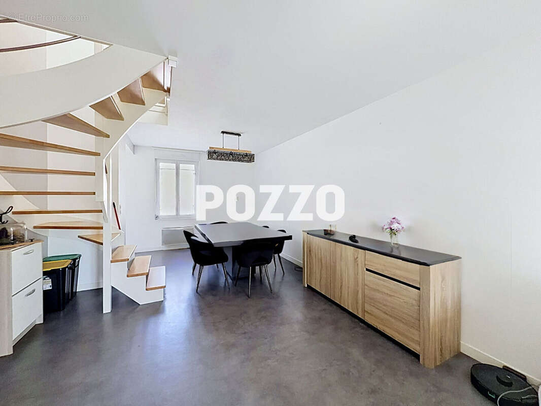 Appartement à DONVILLE-LES-BAINS