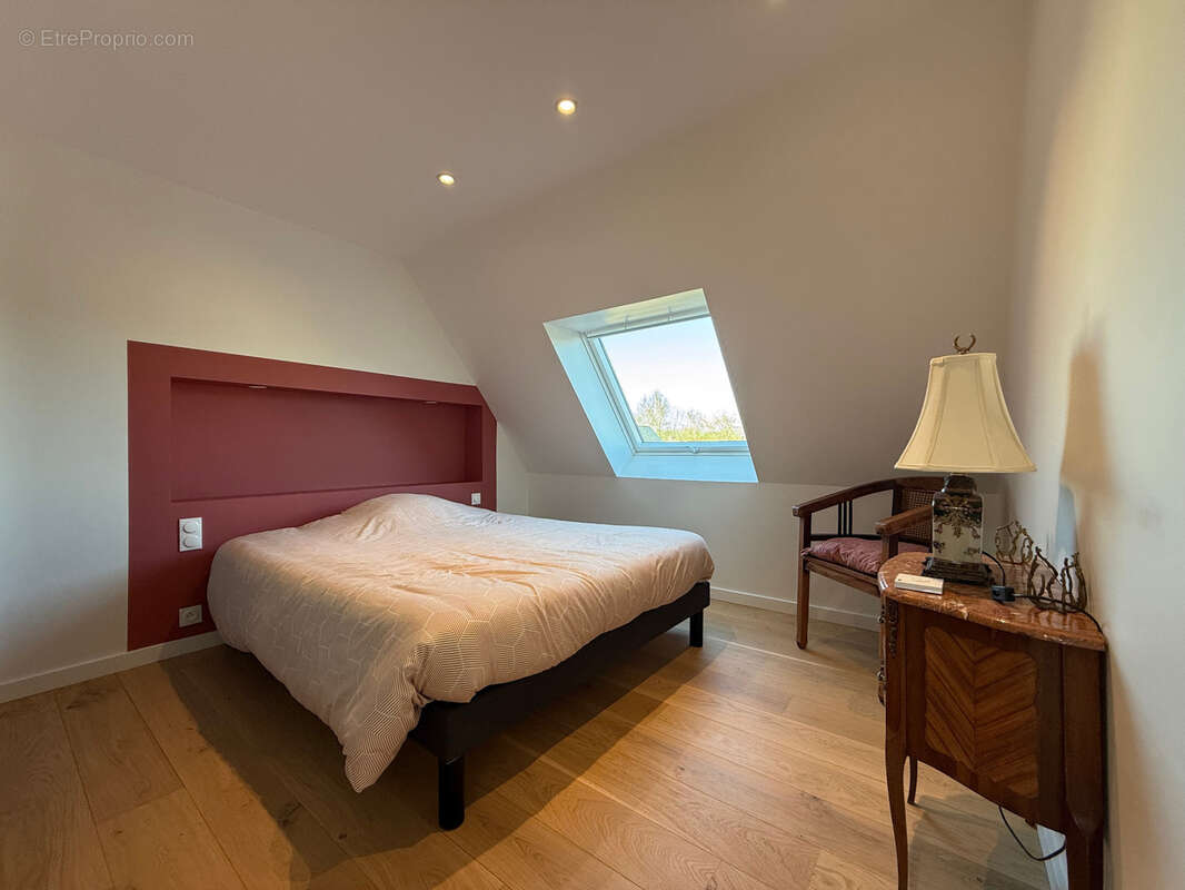BEGMEIL (29) – Maison familiale rénovée avec prestations modernes, 5 chambres et terrasse plein sud à 700 m de la plage - photo 15