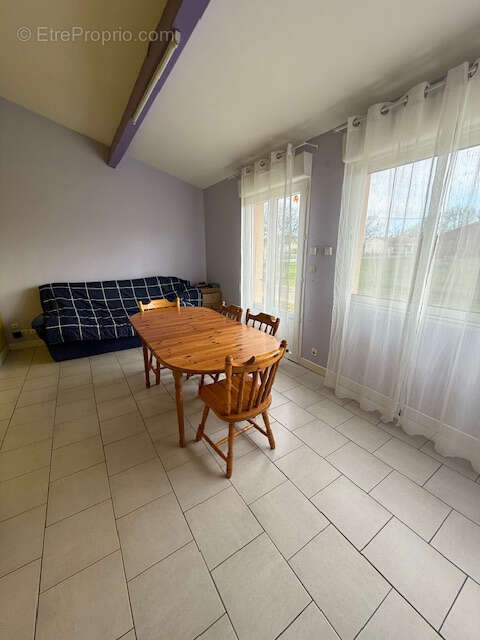 Maison à LA GENETOUZE