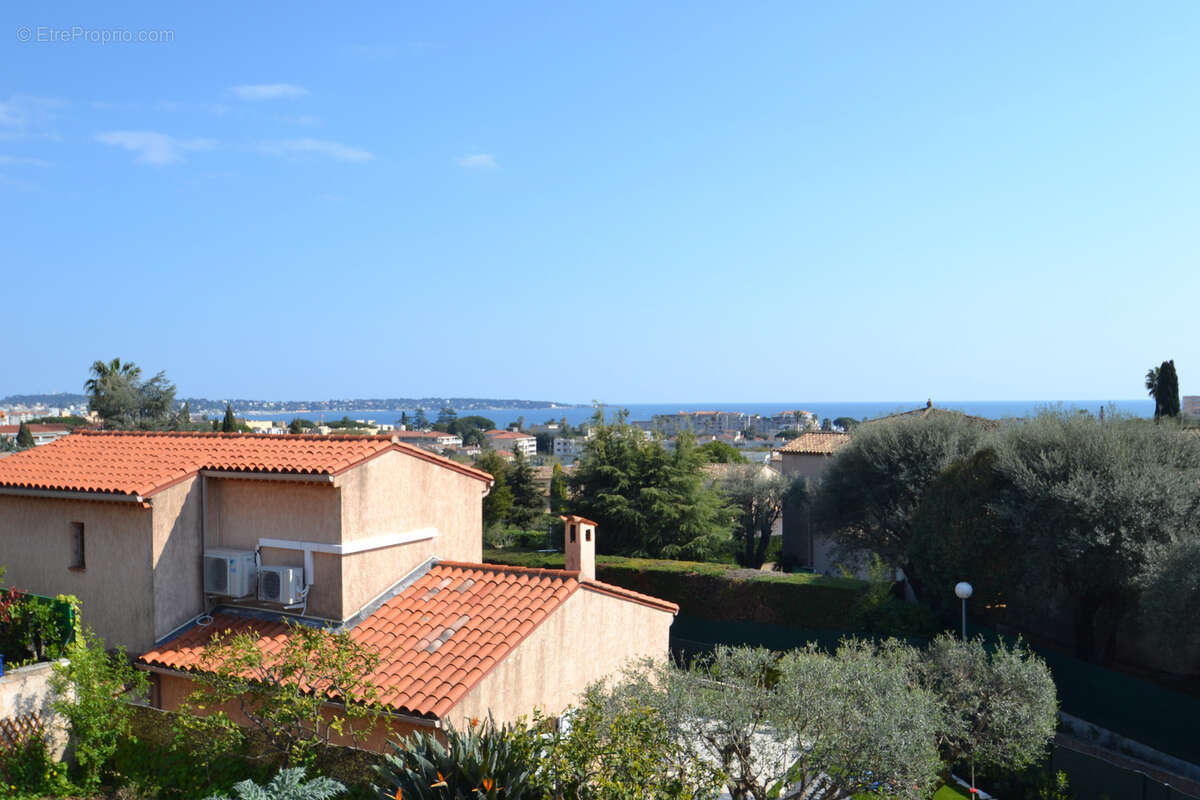 Maison à VALLAURIS