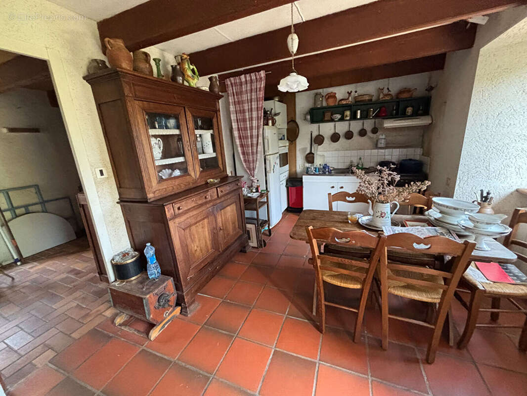 Maison à LA CHAPELLE-DES-MARAIS