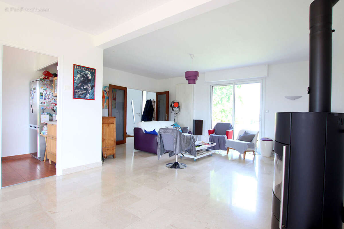 Maison à CREVIN