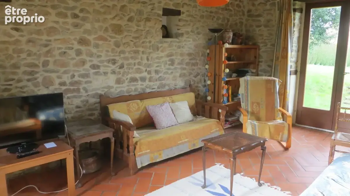 Maison 8 pièces 146 m² à vendre à Pont-D'ouilly (14690) - photo 3