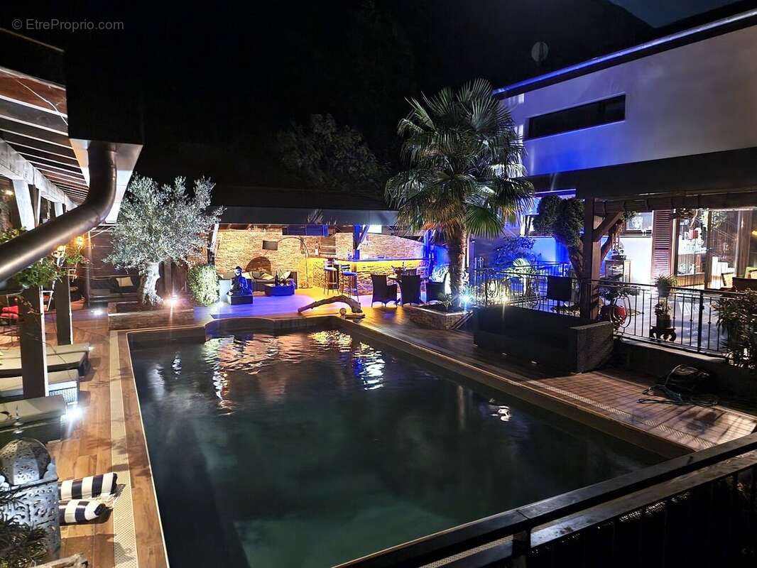 Maison à VAULNAVEYS-LE-BAS