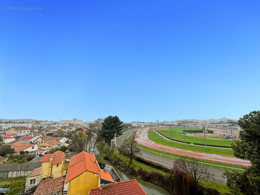 Appartement à MARSEILLE-10E