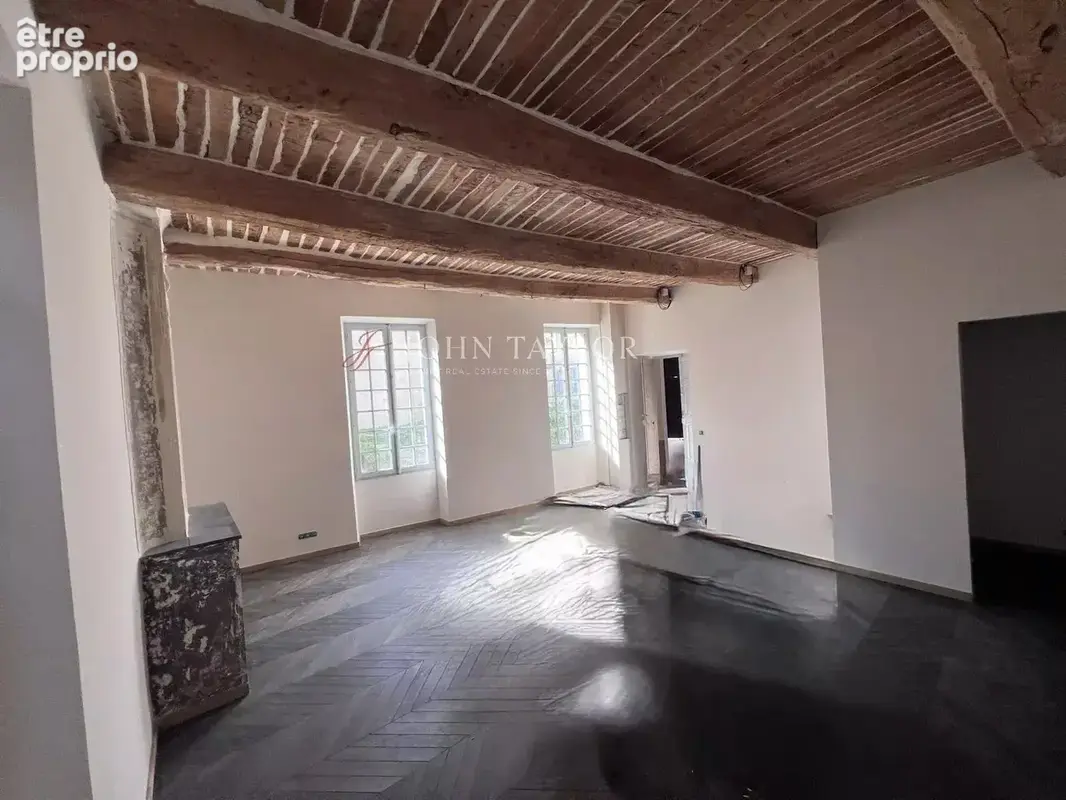 Appartement à LOURMARIN