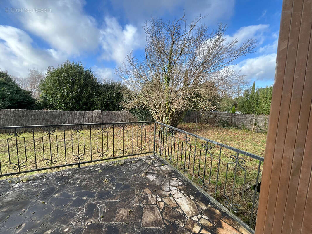 Maison à AUBIGNY-SUR-NERE