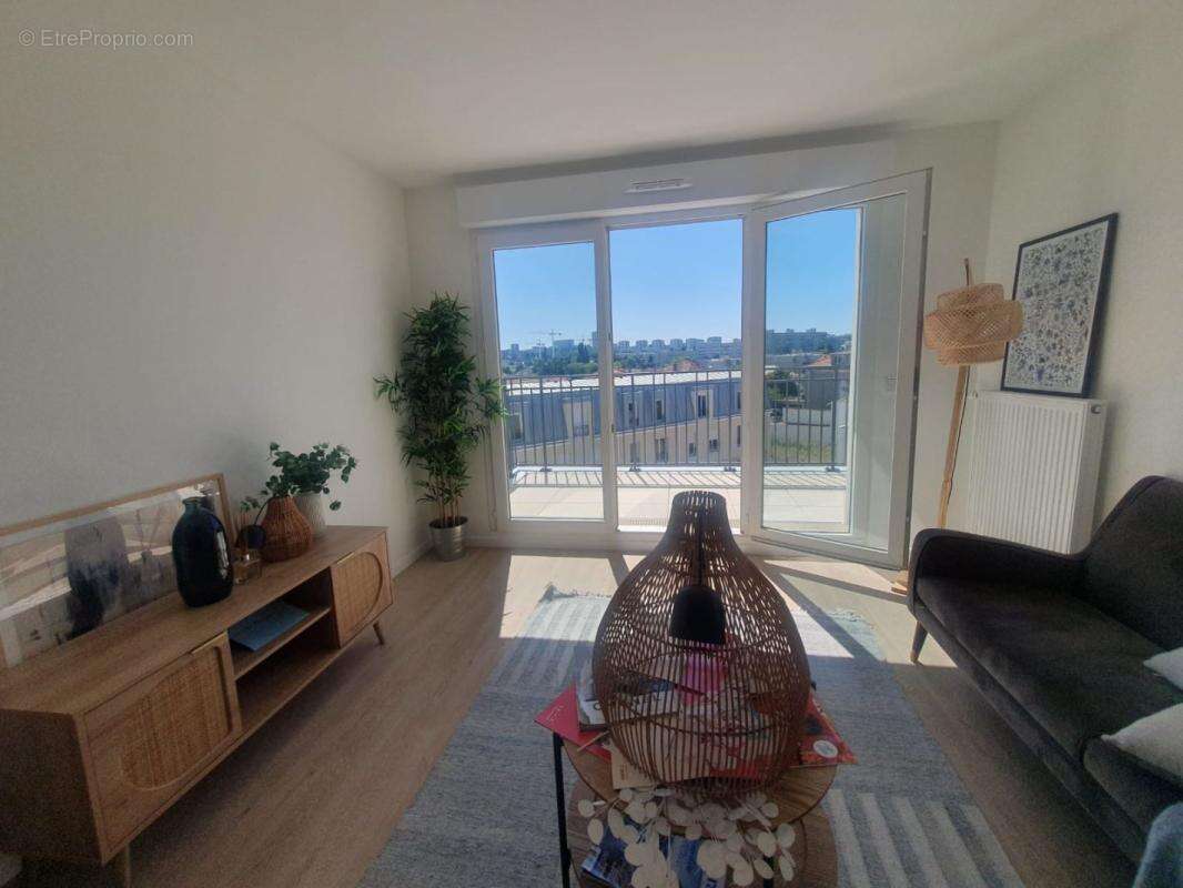 Appartement à NEUILLY-PLAISANCE