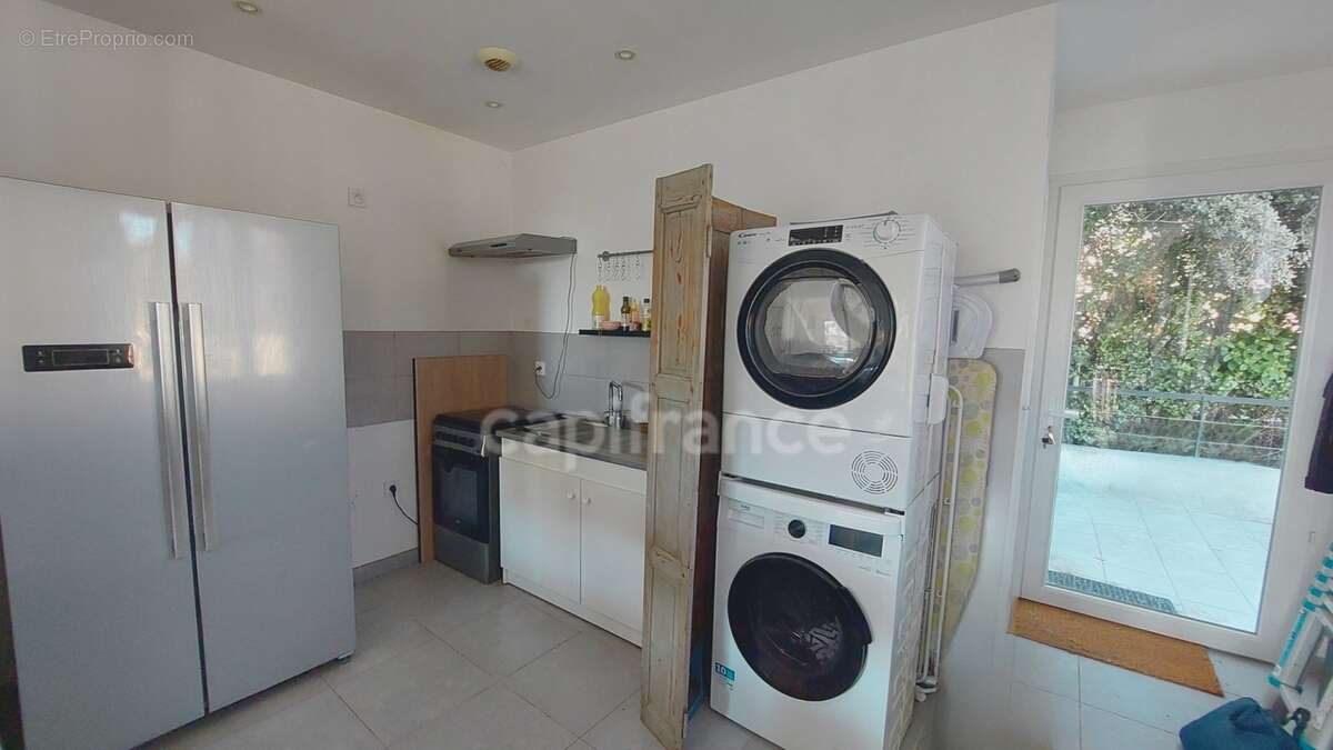 Appartement à vendre 3 pièces VILLENEUVE LES AVIGNON (30) - photo 20