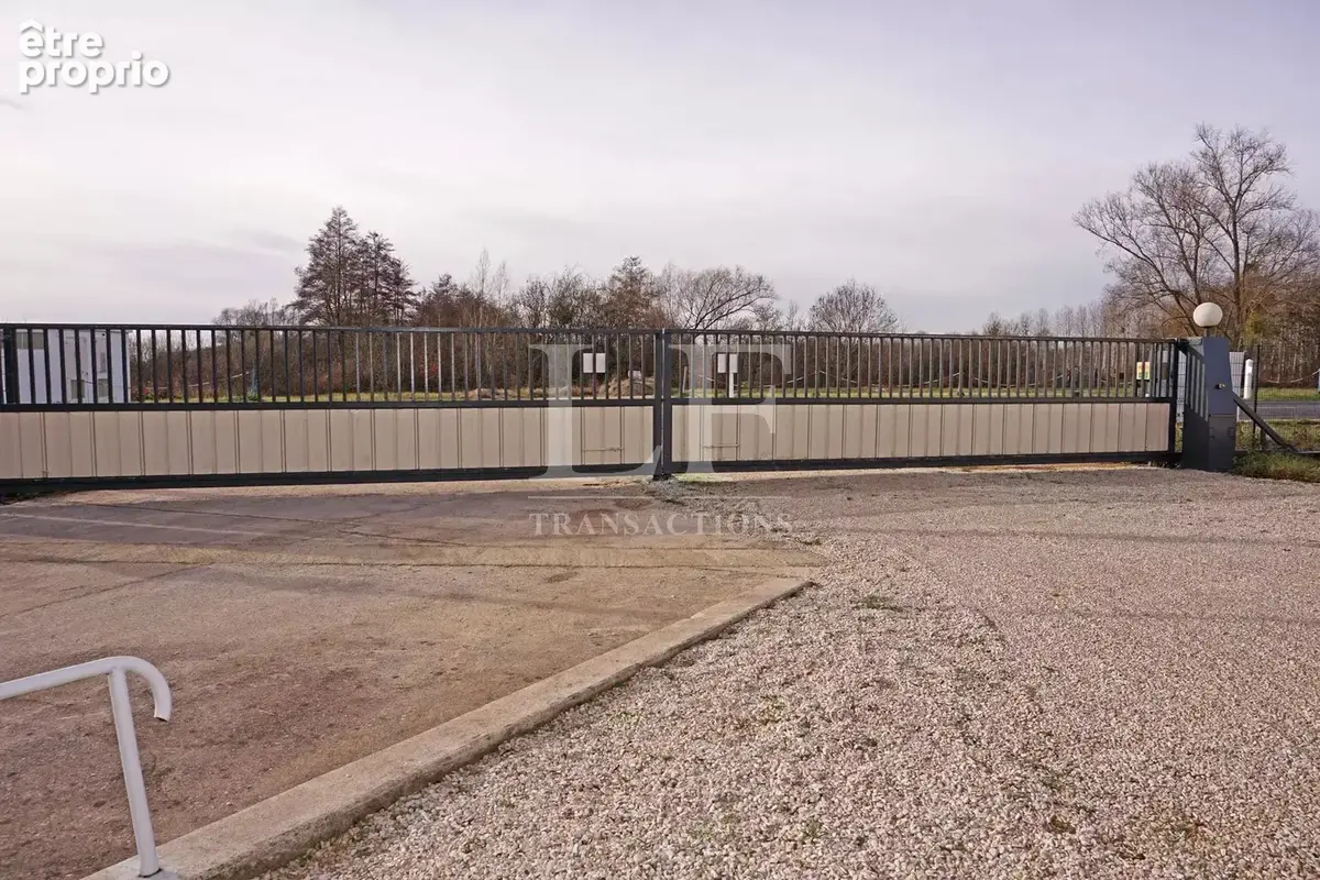 Sermaize-les-bains (51250) – ensemble immobilier d’exception : 4 750 m² de bâtiments + maison rénovée sur 1,4 hectare - photo 63