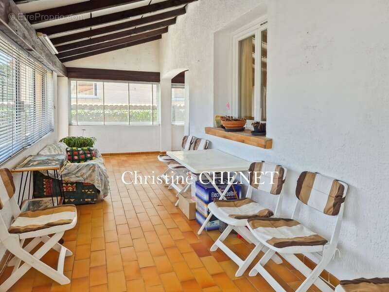 Maison à COURNONTERRAL