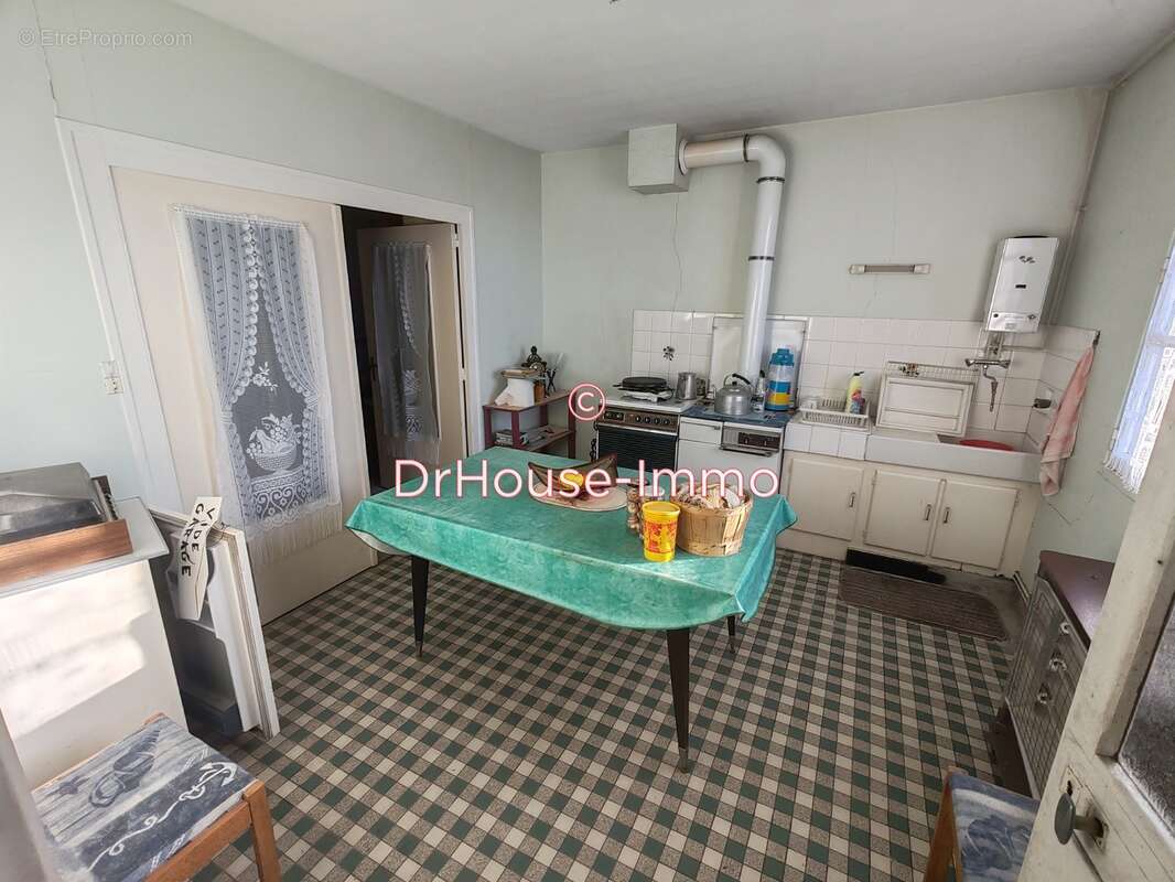 Maison à PORT-DE-PILES