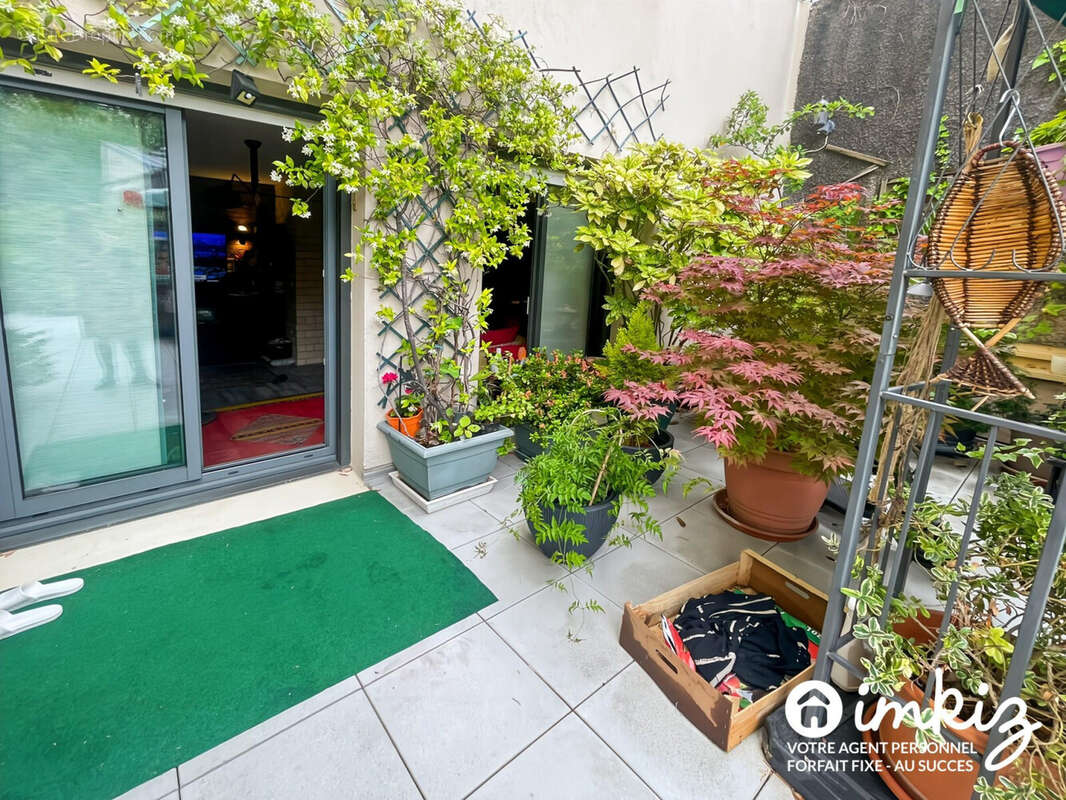 Appartement à PARIS-19E
