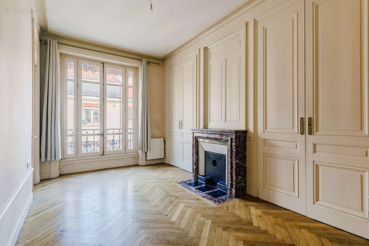 Appartement à LYON-6E