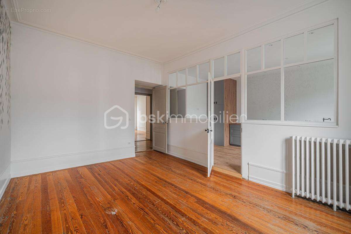 Appartement à AIX-LES-BAINS