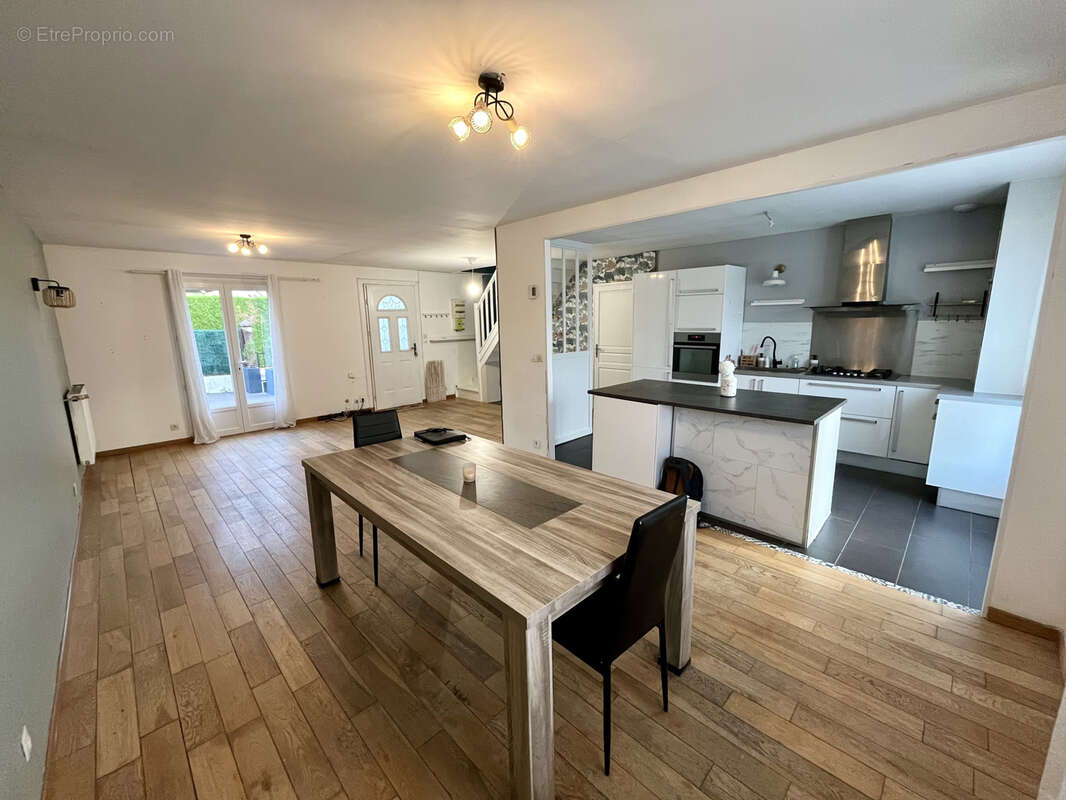 Maison à PETIT-COURONNE