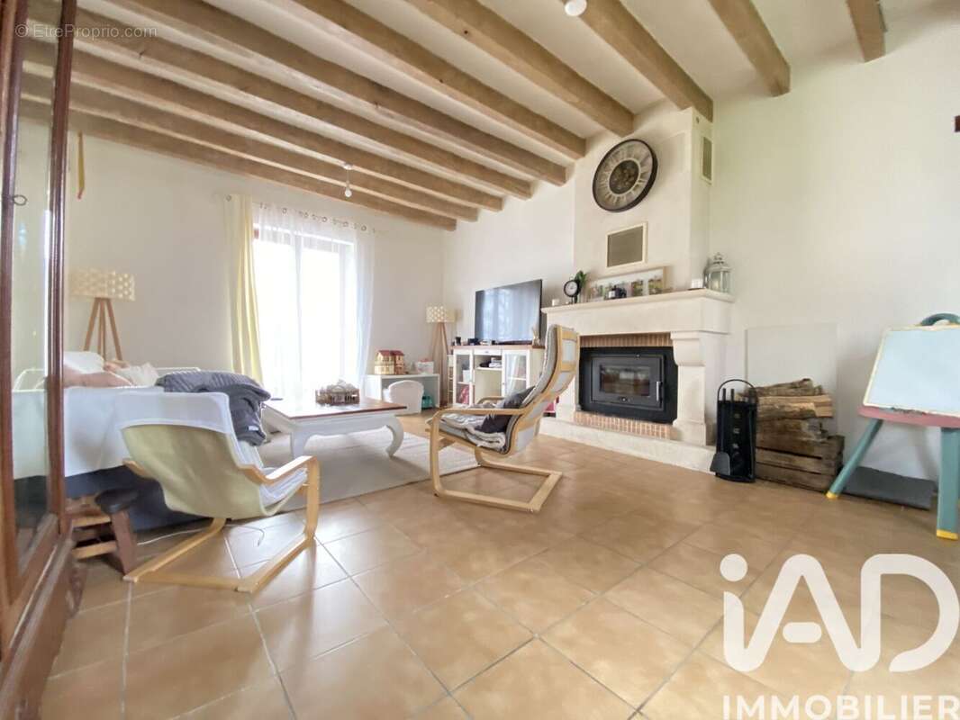 Maison 124 m² à Loche-Sur-Indrois  - photo 4