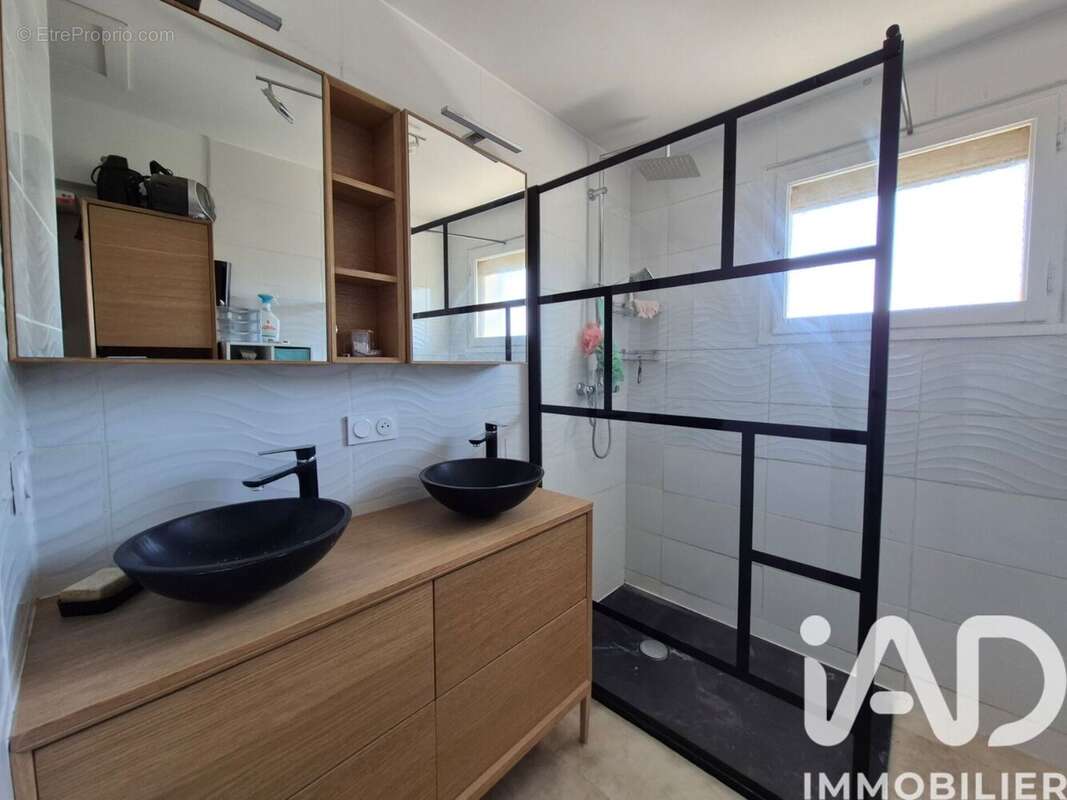 Maison 104 m² à Romans-Sur-Isere  - photo 4