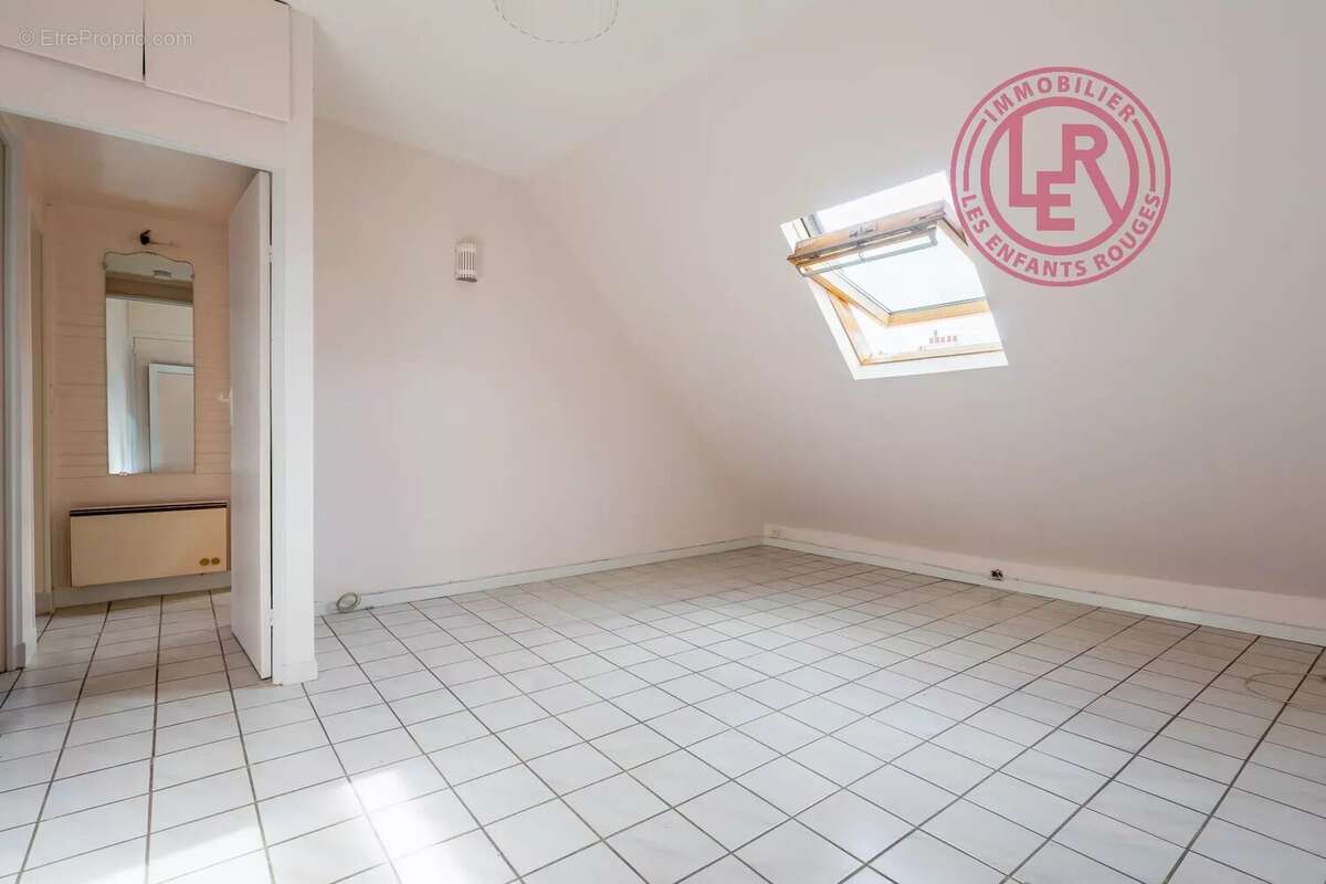 Appartement à PARIS-3E