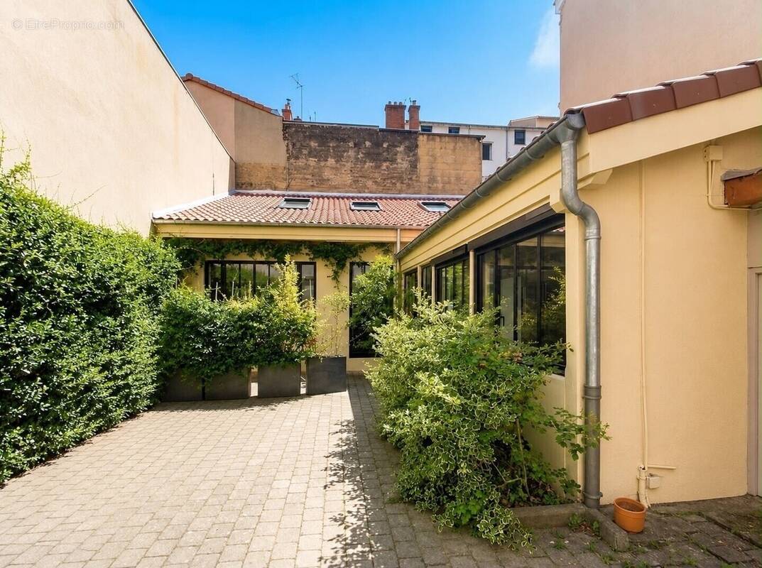 Appartement à LYON-6E