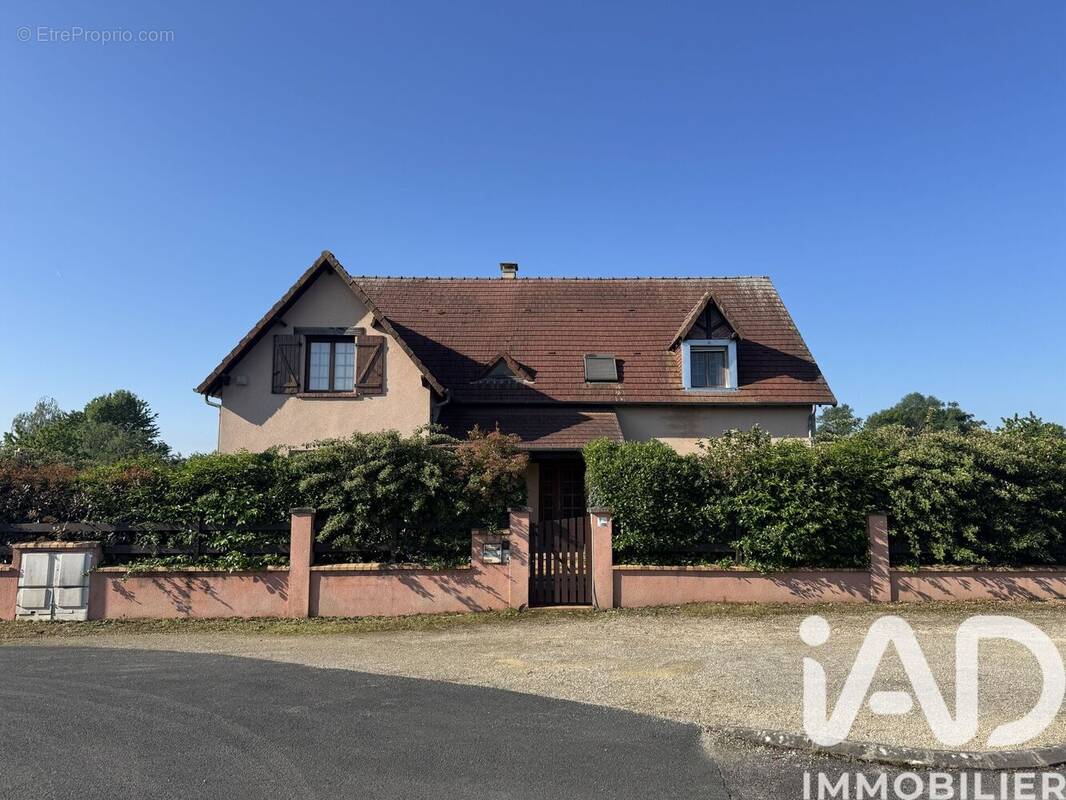 Photo 1 - Maison à TROUY