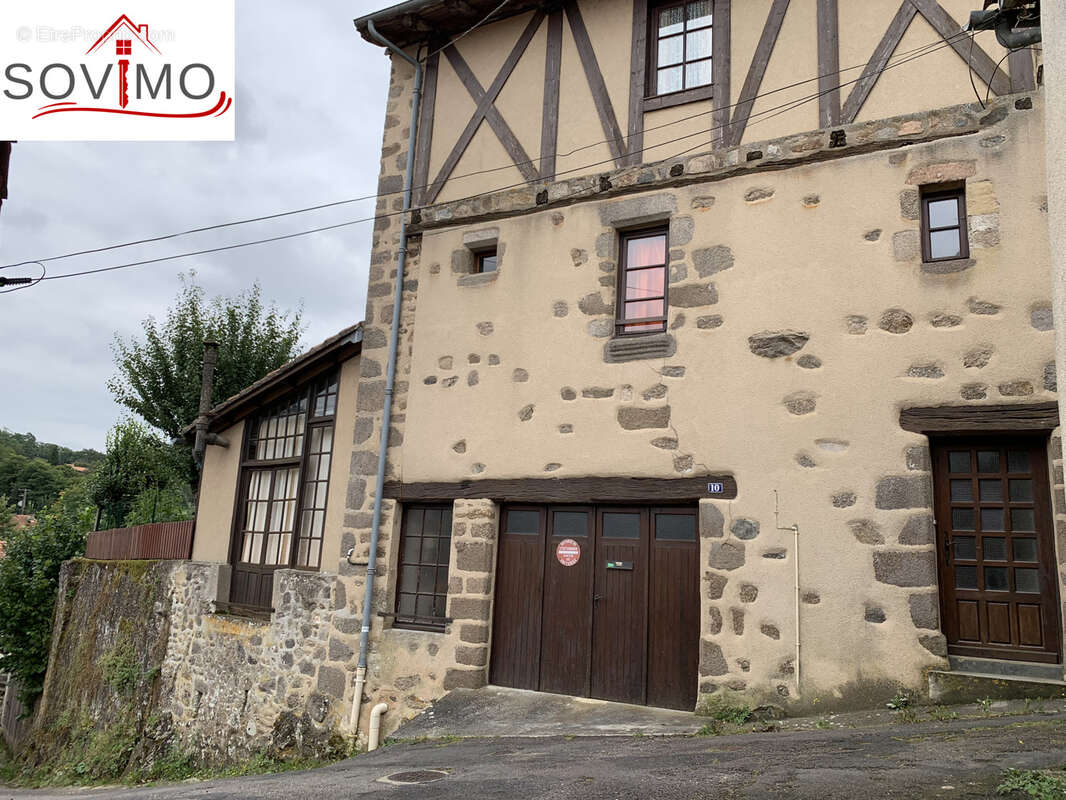Maison à CONFOLENS