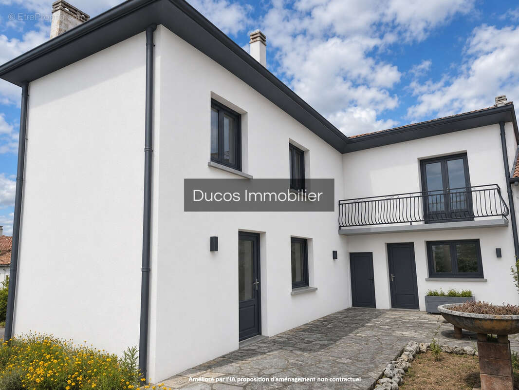 Maison à VIRAZEIL