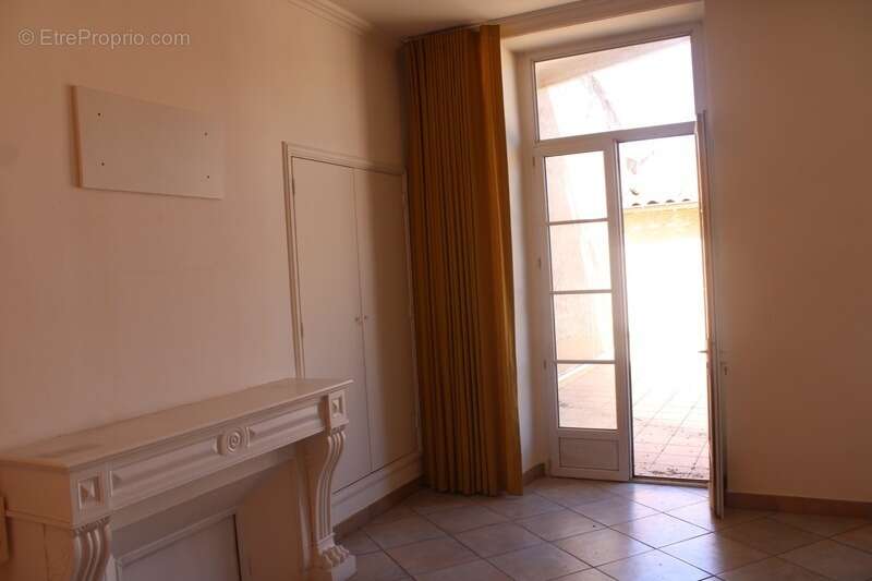 Appartement à LUNEL