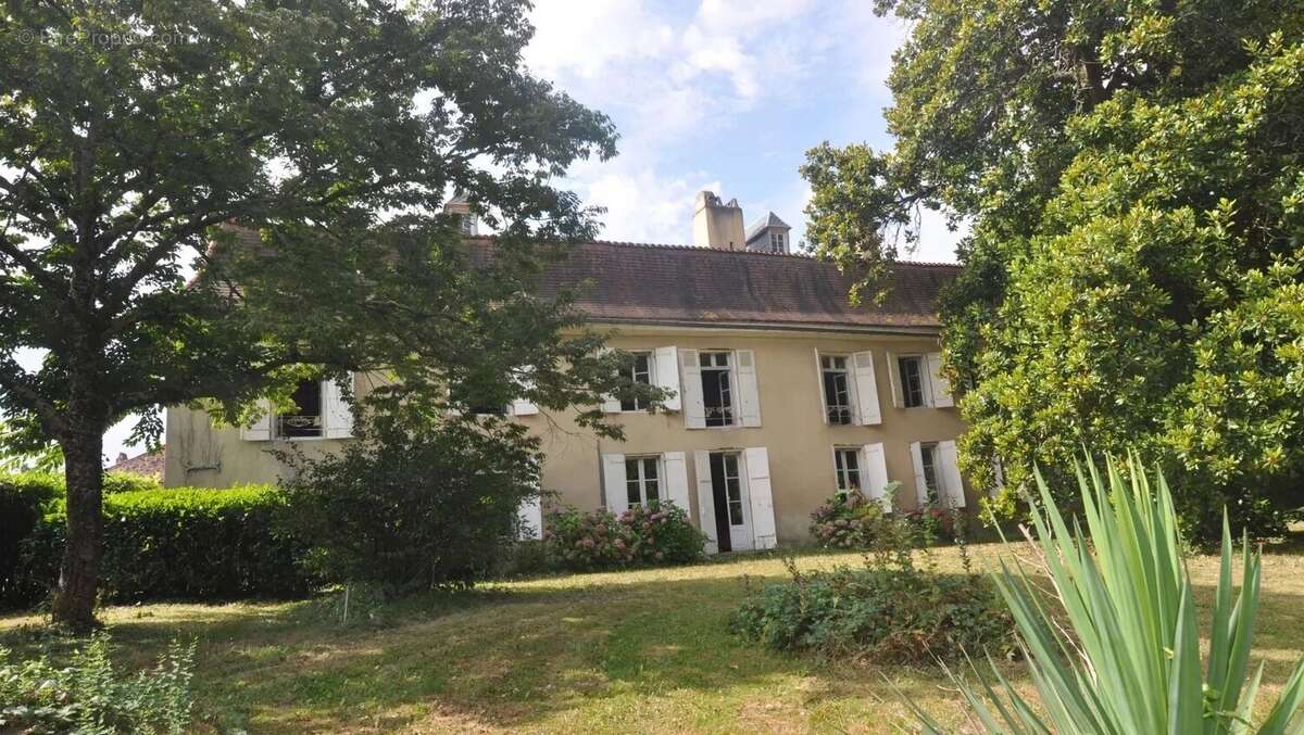 Maison à AUBETERRE-SUR-DRONNE