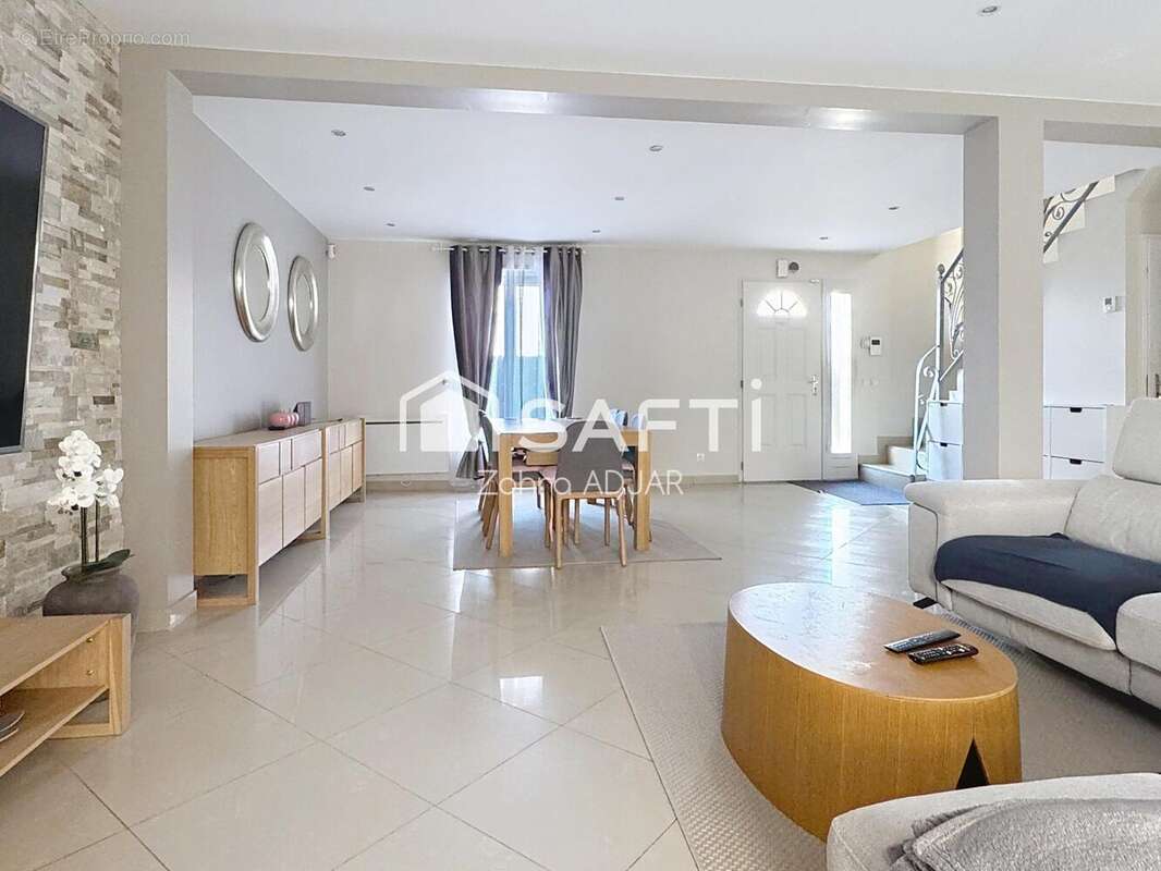 Photo 2 - Maison à DAMMARTIN-EN-GOELE