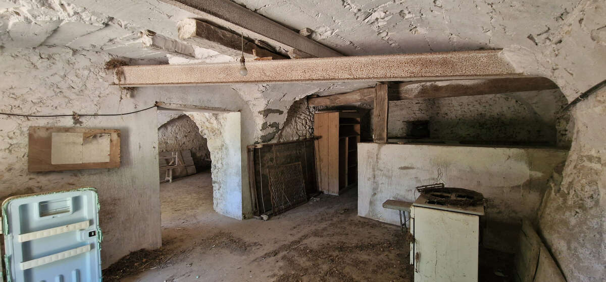 Maison à LA BEGUDE-DE-MAZENC