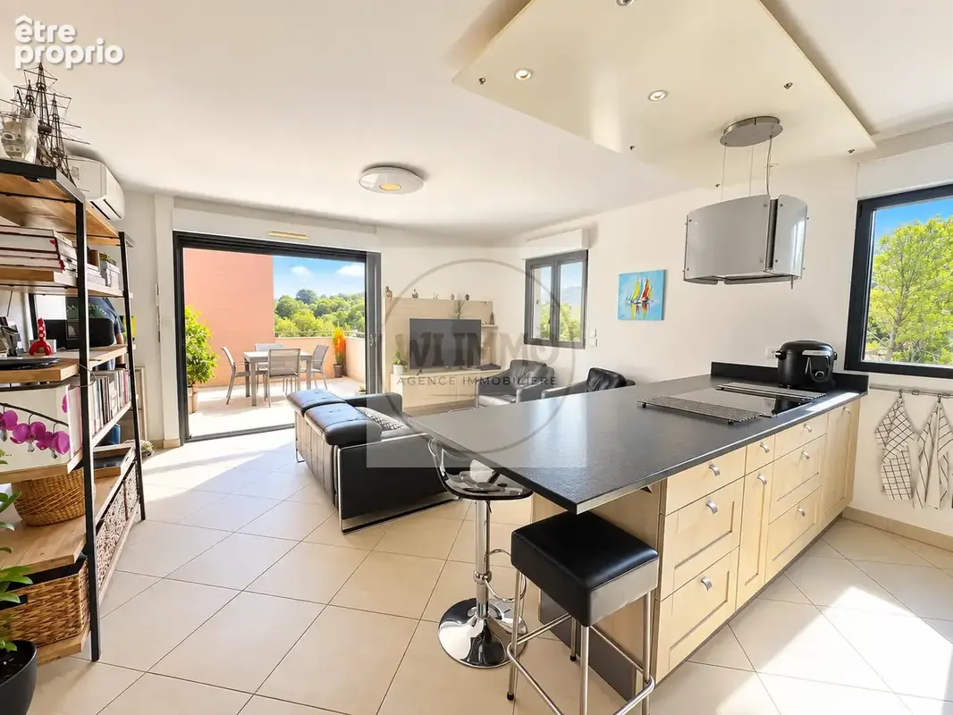 Appartement T3 avec terrasse et garage - photo 9