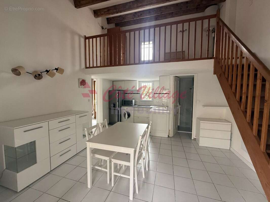Appartement T2 Mezzanine avec véranda , terrasse avant et jardin arrière - photo 5