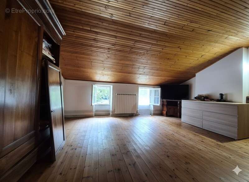 Maison à TONNAY-CHARENTE