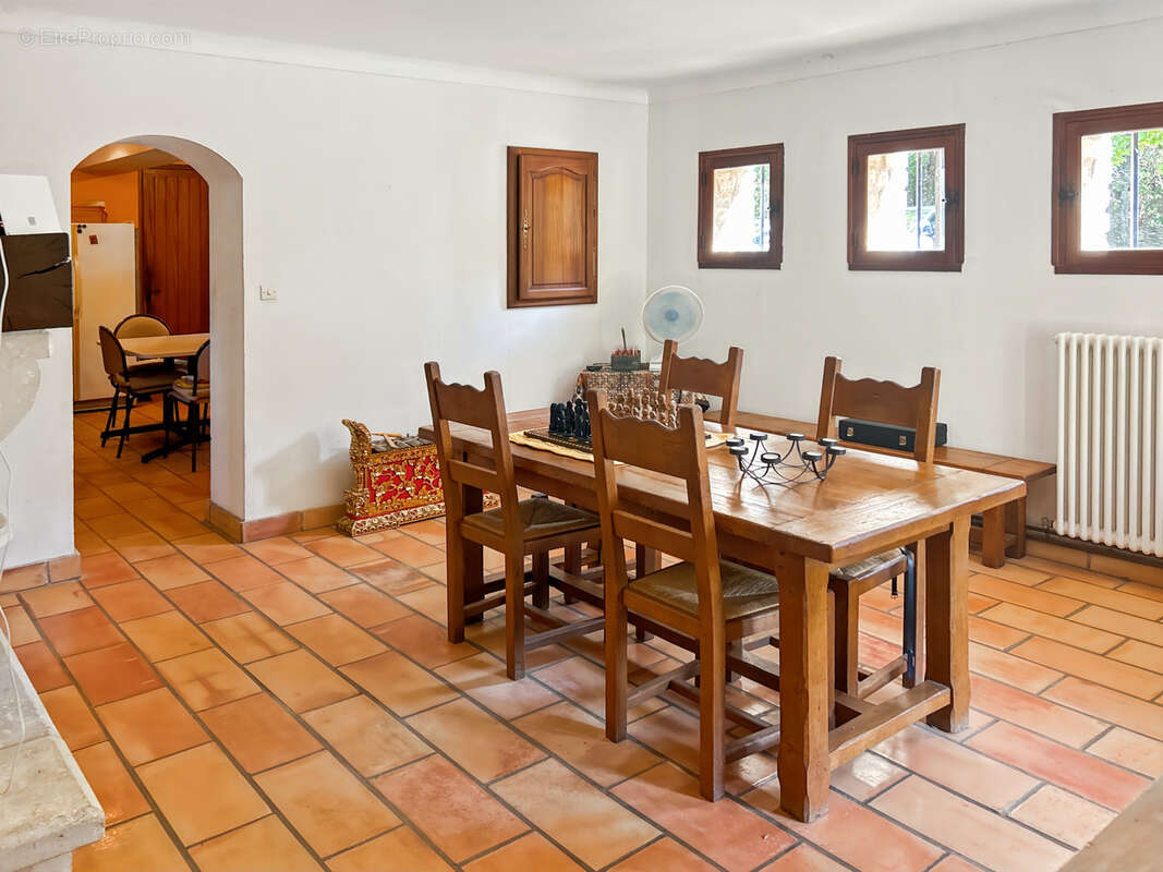 Maison à CABRIERES-D'AVIGNON