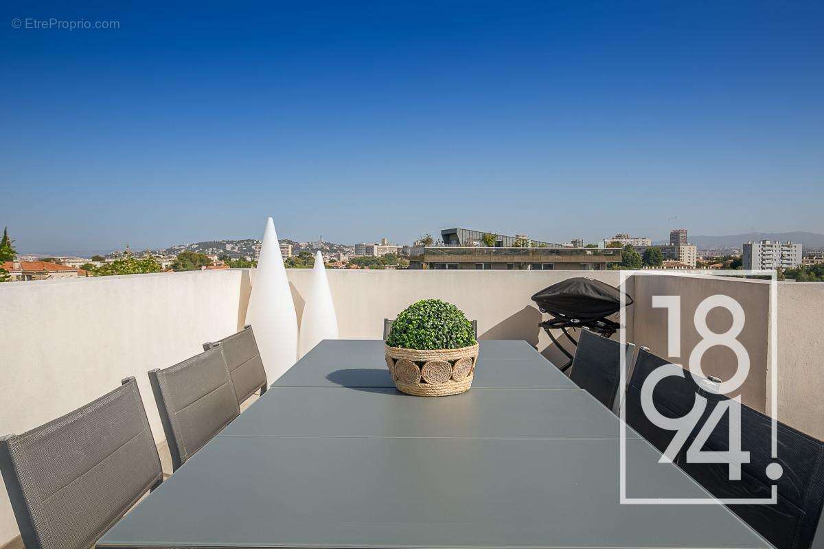 Appartement à MARSEILLE-9E