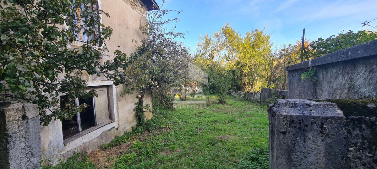 Maison à CHAMPDOR