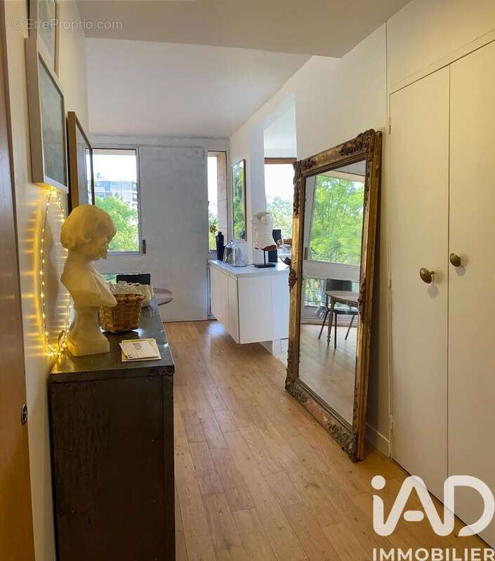 Photo 3 - Appartement à LA CELLE-SAINT-CLOUD