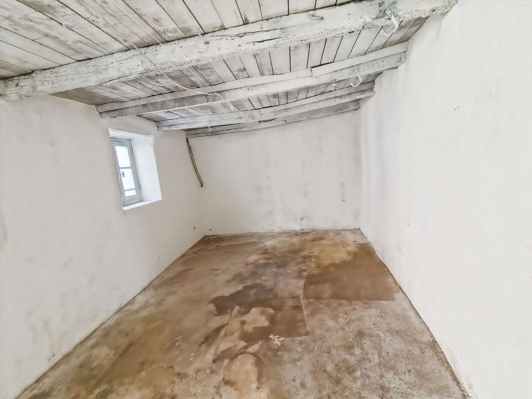 Maison de Ville-T3-Duplex-Remise-Terrasse et Parking - photo 4