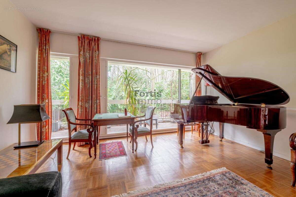 Appartement à LE CHESNAY