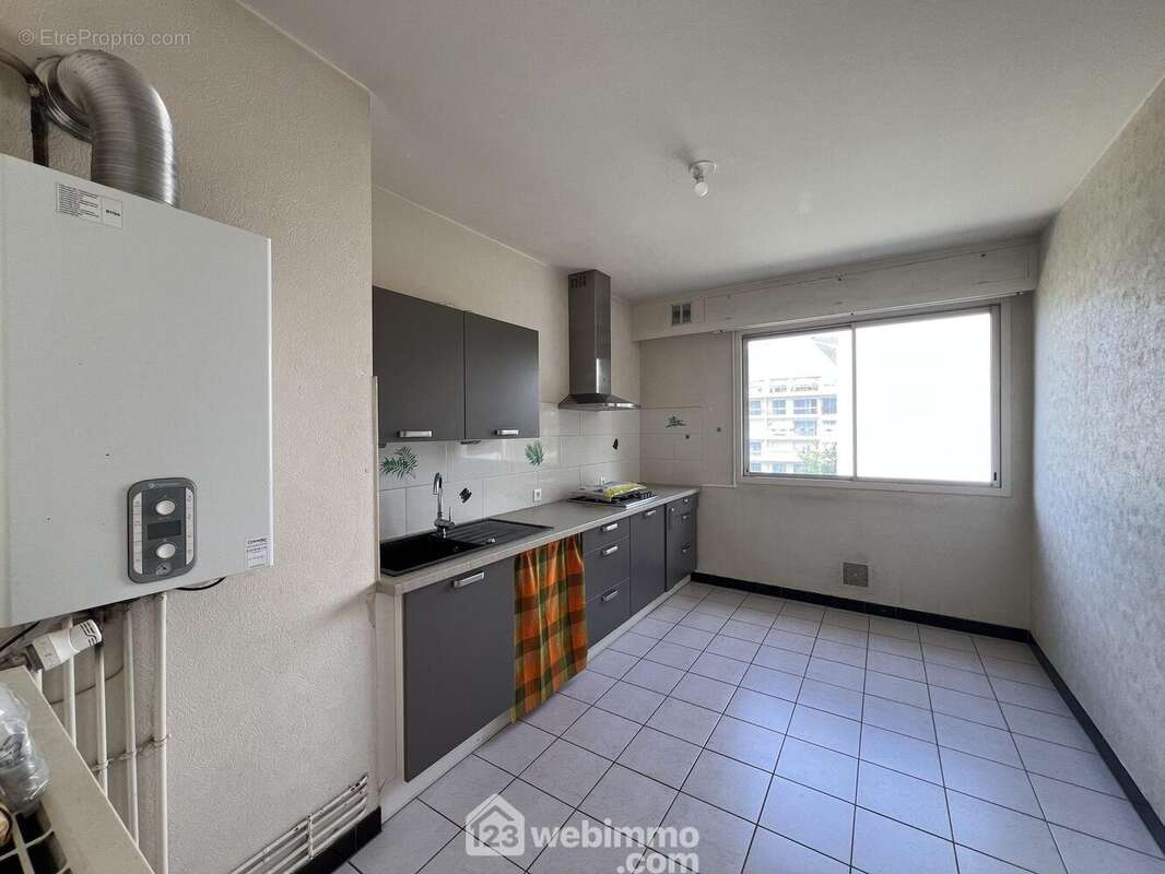 Appartement 84 m² à Lannion  - photo 18