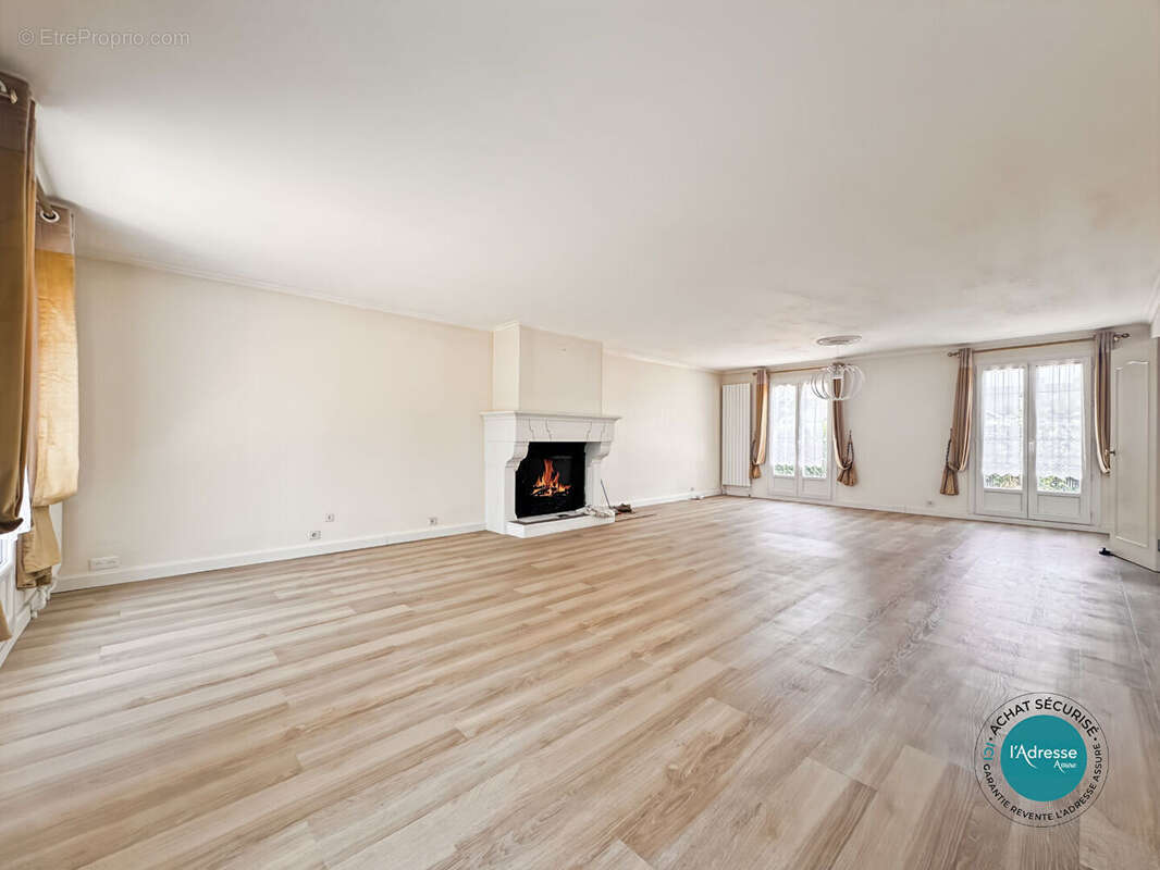 Maison LEVITT modèle BARBIZON sous-sol total à Mennecy - photo 3