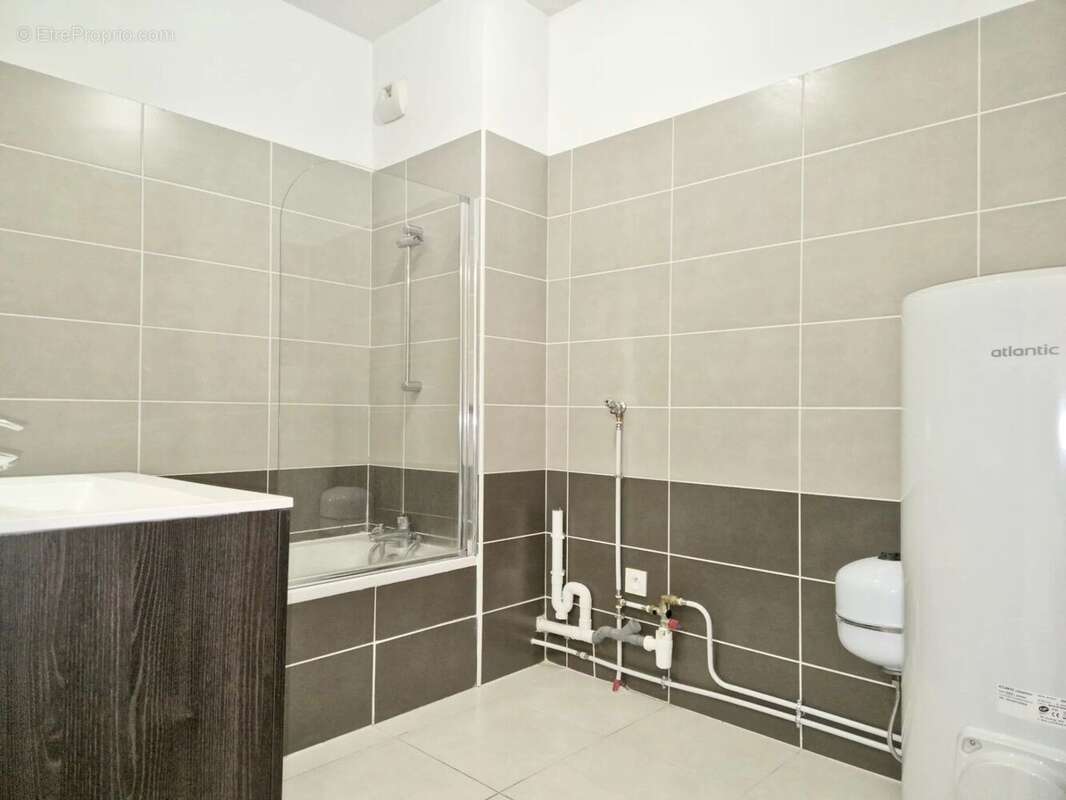 Appartement à SALON-DE-PROVENCE