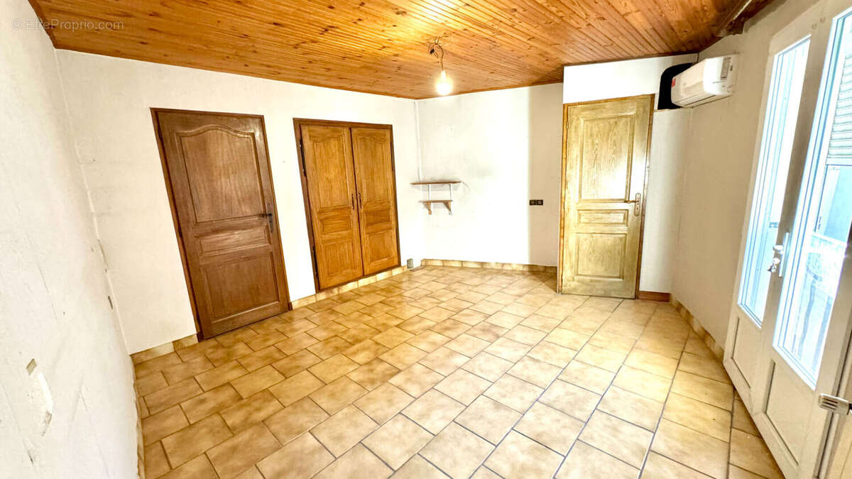 Maison de village de 95 m² habitable. - photo 7